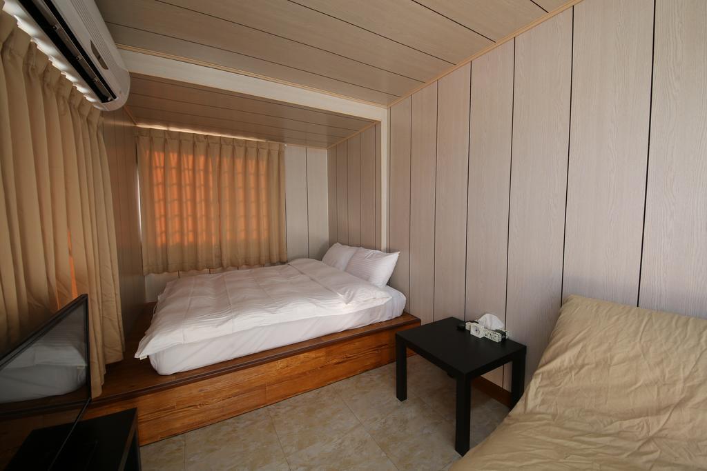 Mei Ru Car Rent Homestay Hengchun Exterior photo